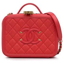 Chanel-Rote Chanel Kosmetiktasche mit CC-Kaviarfiligranmuster, mittelgroß-Rot