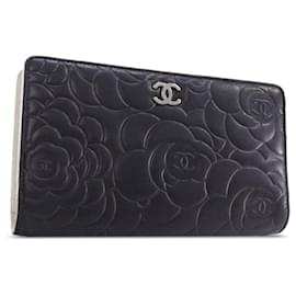 Chanel-Portefeuille à deux volets Chanel CC Camellia noir-Noir