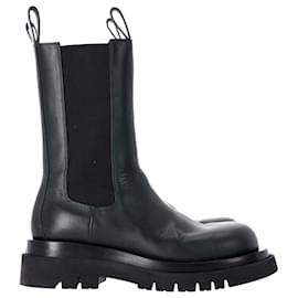 Bottega Veneta-Bottega Veneta Lug Chelsea Boots in Black Calfskin Leather-Black