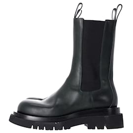 Bottega Veneta-Bottega Veneta Lug Chelsea Boots in Black Calfskin Leather-Black