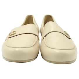 Chanel-Chanel Pearl CC Loafers in Cream Leather-White,Cream