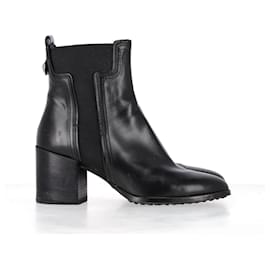 Tod's-Botins Tod's Salto Bloco em Couro Preto-Preto