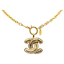 Chanel-Chanel Gold CC Quilted Pendant Necklace-Golden