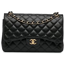 Chanel-Chanel Black Jumbo Classic Lambskin lined Flap-Black