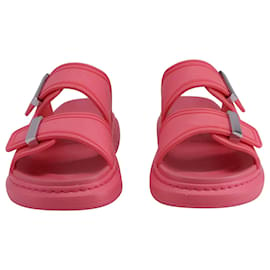 Alexander Mcqueen-Slides com fivela híbrida Alexander McQueen em borracha coral-Laranja,Coral