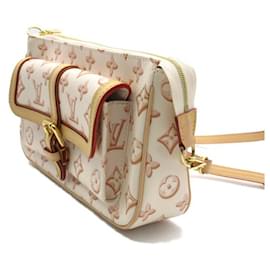Louis Vuitton-Louis Vuitton Maxi Pochette Accessoires Canvas Shoulder Bag M20920 in excellent condition-Other