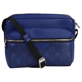 Louis Vuitton-Kobaltblaue Outdoor-Umhängetasche mit Monogramm-Blau