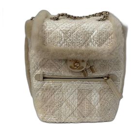Mochila Chanel Duma de tweed e couro bege Bege