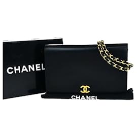 Chanel-Carteira Chanel em corrente-Preto