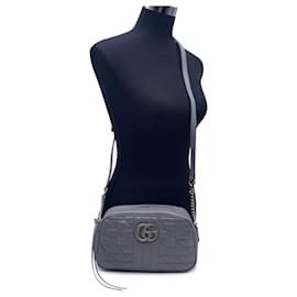 Gucci-Petit sac à bandoulière GG Marmont en cuir matelassé gris Aria-Gris