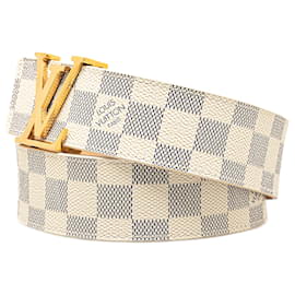 Louis Vuitton-Cinturón con iniciales Damier Azur blanco de Louis Vuitton-Blanco