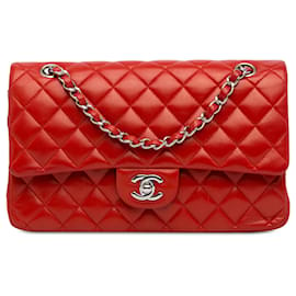 Chanel-Solapa con forro de piel de cordero clásico mediano rojo Chanel-Roja