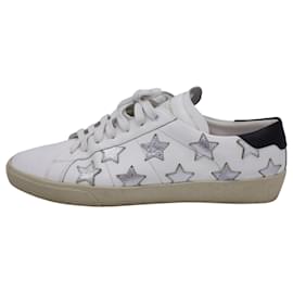 Saint Laurent-Saint Laurent Court Classic Star Applique Sneakers in White Leather-White