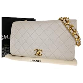 Chanel-Carteira Chanel em corrente-Branco