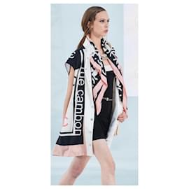 Chanel-Robe mini en soie avec logo Chanel 21P printemps, taille FR 44-Multicolore
