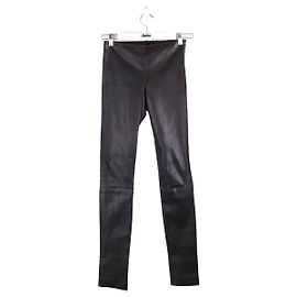The row Schmale Lederhose Schwarz