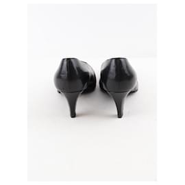 Céline-Tacones de cuero-Negro