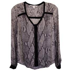 Diane Von Furstenberg-Diane Von Furstenberg Snake Print Blouse in Grey Polyester-Grey