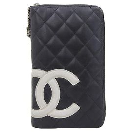 Chanel CC Cambon Zippy Wallet  in Very Good Condition Black