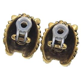 Gucci-Gucci Lion Head Clip On Earrings  Metal Earrings in Excellent condition-Other