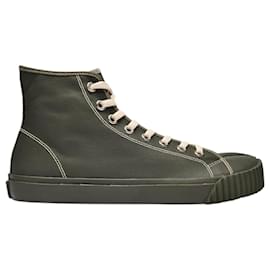 Maison Martin Margiela-Tabi High Top Sneakers in Green Canvas-Green