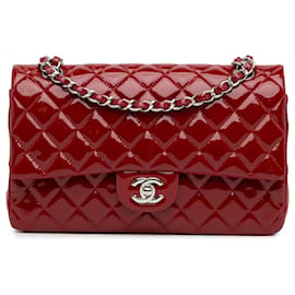 Chanel-Chanel Vermelho Médio Clássico Aba com forro envernizado-Vermelho