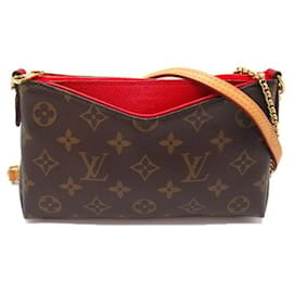 Louis Vuitton-Louis Vuitton Pallas Clutch Canvas Clutch Bag M41638 in good condition-Other