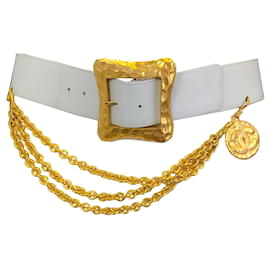 Autre Marque-Chanel vintage 1993 White / Gold CC Logo Pendant Chain Detail Leather Belt-White