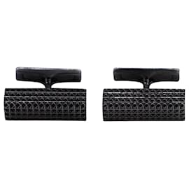 Burberry Dark Stud Manschettenknöpfe aus Silbermetall  Silber Metallisch