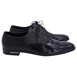 Prada-Zapatos Derby Prada con ribetes Saffiano en piel de becerro negra-Negro