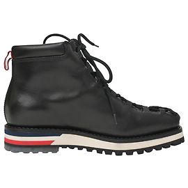 Botas Moncler Gamme Bleu com cadarço em couro preto Preto