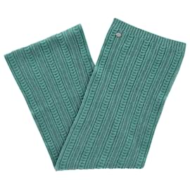 Chanel-Sciarpa Chanel lavorata a maglia in cashmere verde-Verde