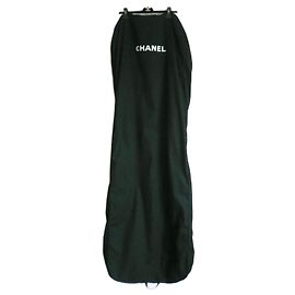 Funda de ropa larga de algodón negro CHANEL, estado nuevo. Negro