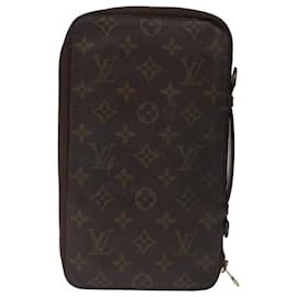 Louis Vuitton-LOUIS VUITTON Monogram Poche Escapade Travel Case M60113 Auth LV 71407-Monogramme