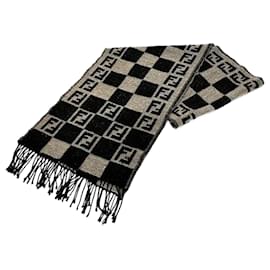 Fendi-Fendi Wool Scarf Cotton Scarf in Good condition-Other