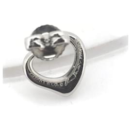 Tiffany & Co-Orecchini a bottone Tiffany & Co in platino con cuore aperto Orecchini in metallo in condizioni eccellenti-Altro