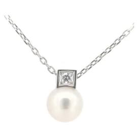 Mikimoto-MIKIMOTO 18k Gold Diamond Pearl Pendant Necklace Metal Necklace in Excellent condition-Other