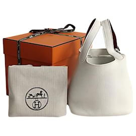 Hermès-Hermès Hermès Picotin 18 handbag in two-tone white Togo leather-White