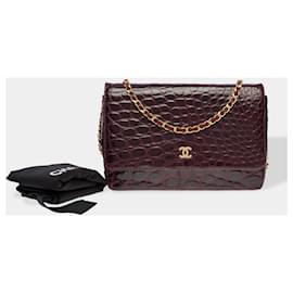 Chanel-Sac Chanel Timeless/Classic in Bordeaux Exotic Leathers - 101878-Dark red