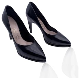 Salvatore Ferragamo-Escarpins Lien en cuir noir Talons US 8C eu 38.5-Noir