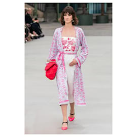 Chanel-Neues CC-Logo Wunderschöner Maxi-Kimono-Mantel-Mehrfarben