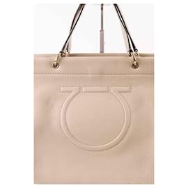 Salvatore Ferragamo-Leather Handbag-Beige