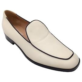 Autre Marque-Valentino Ivory / Black leather loafers-Cream