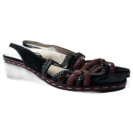 Escarpins Stéphane Kelian En Daim Marron Brodé Noir - Talon 10 Cm - Pointure 39.5 - Très Bon état