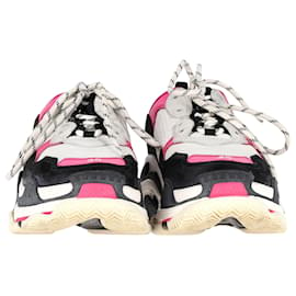 Balenciaga-Balenciaga Triple S Sneakers in Pink/Nicht-gerade weiss/Schwarzes Polyurethan-Pink
