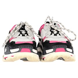 Balenciaga-Zapatillas Balenciaga Triple S en Rosa/Blanquecino/Poliuretano negro-Rosa