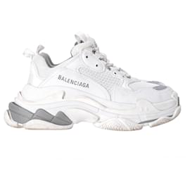 Balenciaga-Sneakers Triple S di Balenciaga in poliuretano bianco-Bianco