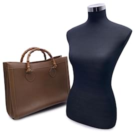 Gucci-Vintage Beige Leather Princess Diana XL Maxi Bamboo Bag-Beige