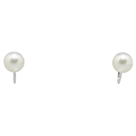 Mikimoto-Mikimoto 18K Perlenohrringe Metallohrringe in ausgezeichnetem Zustand-Andere