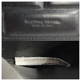 Bottega Veneta-Bottega Veneta Padded Leather Bifold Wallet Leather Short Wallet 30922 in good condition-Other